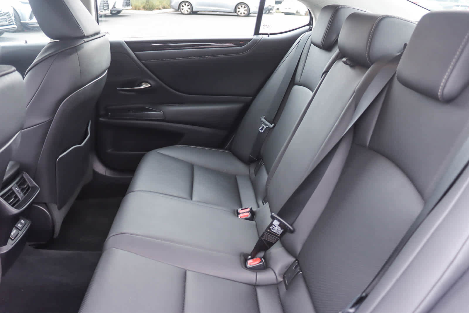 Used 2021 Lexus ES 350 w/ Premium Package image 17