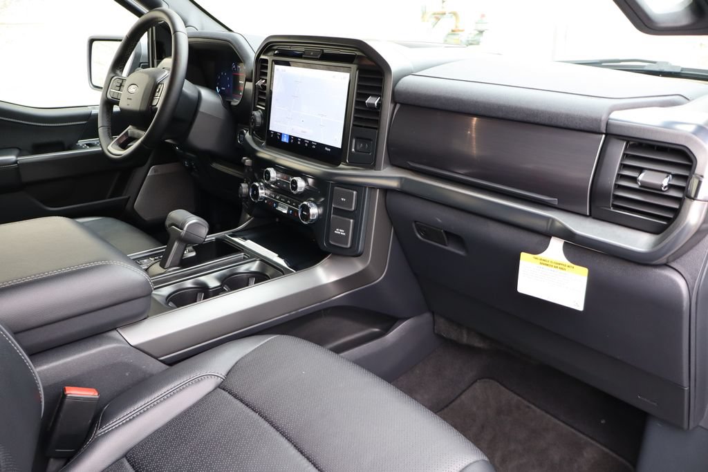 Used 2025 Ford F150 Lariat AWD/4WD image 34