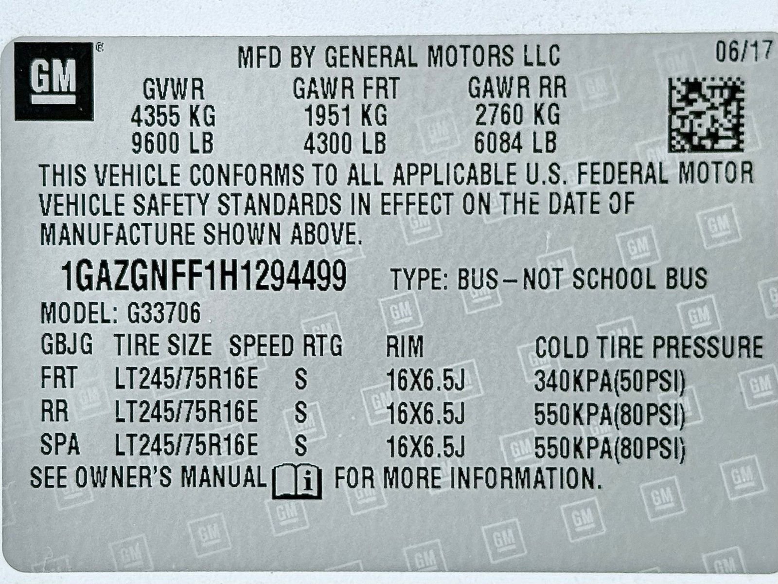 Used 2017 Chevrolet Express 3500 LS image 43