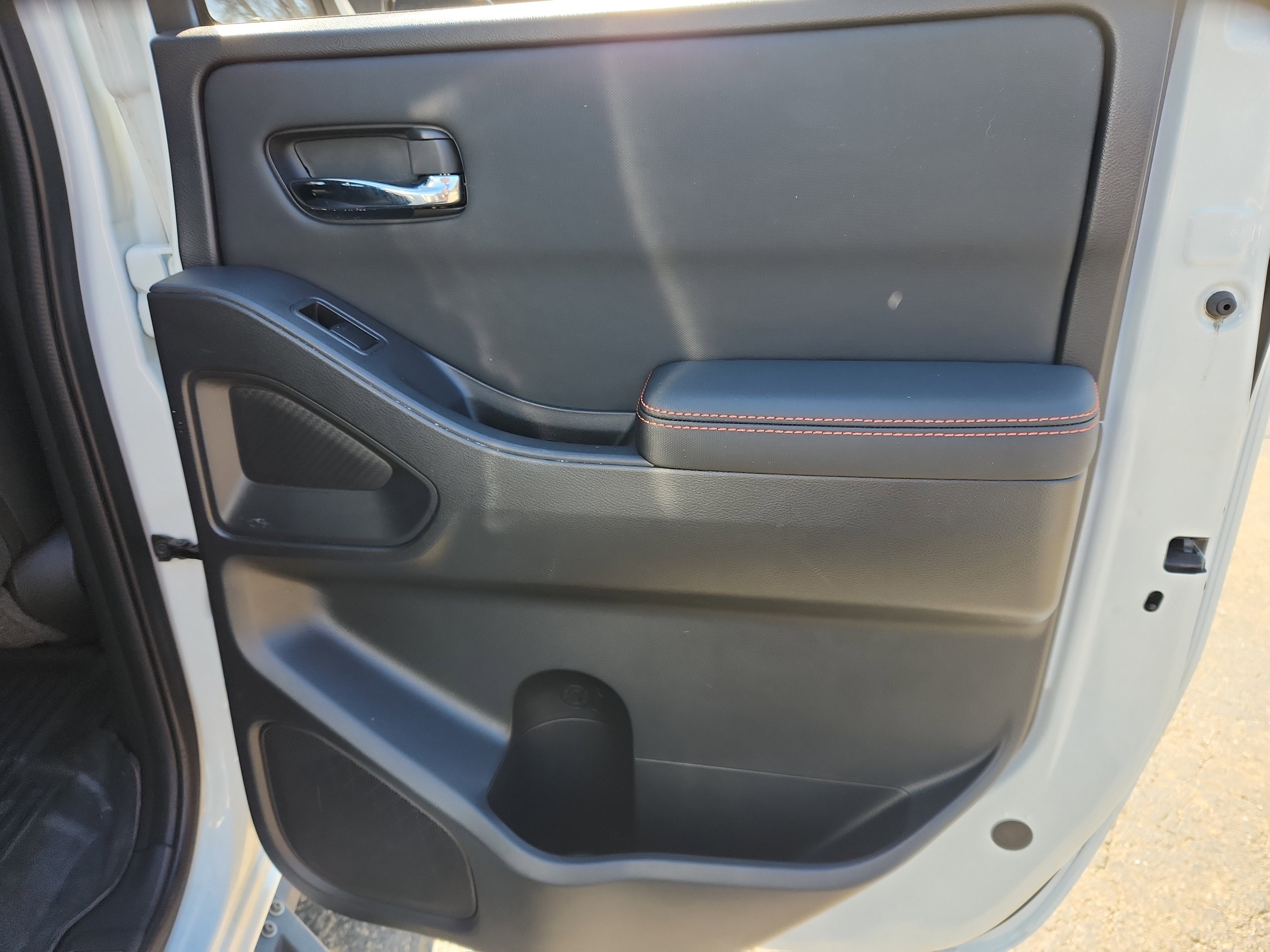 Used 2022 Nissan Frontier Pro-X image 41