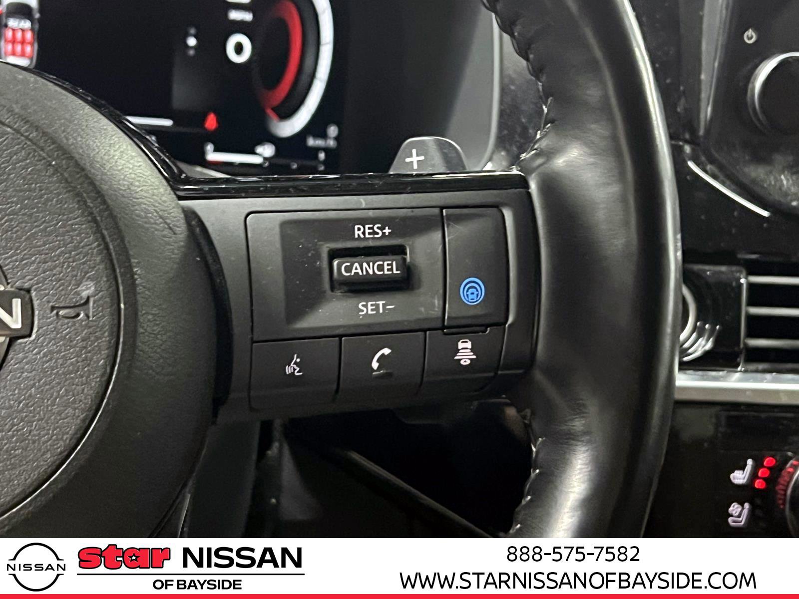 Used 2024 Nissan Pathfinder Platinum w/ Cargo Package image 19