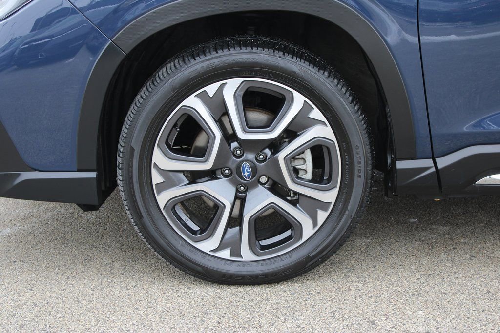 Used 2024 Subaru Ascent Limited image 31