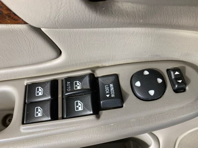 Used 2000 Chevrolet Impala w/ Preferred Equipment Group FWD image 26