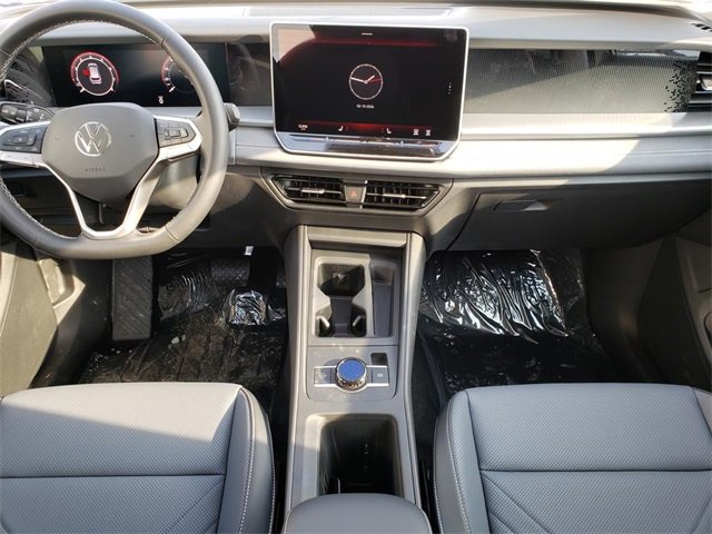 New 2026 Volkswagen Tiguan SE image 8