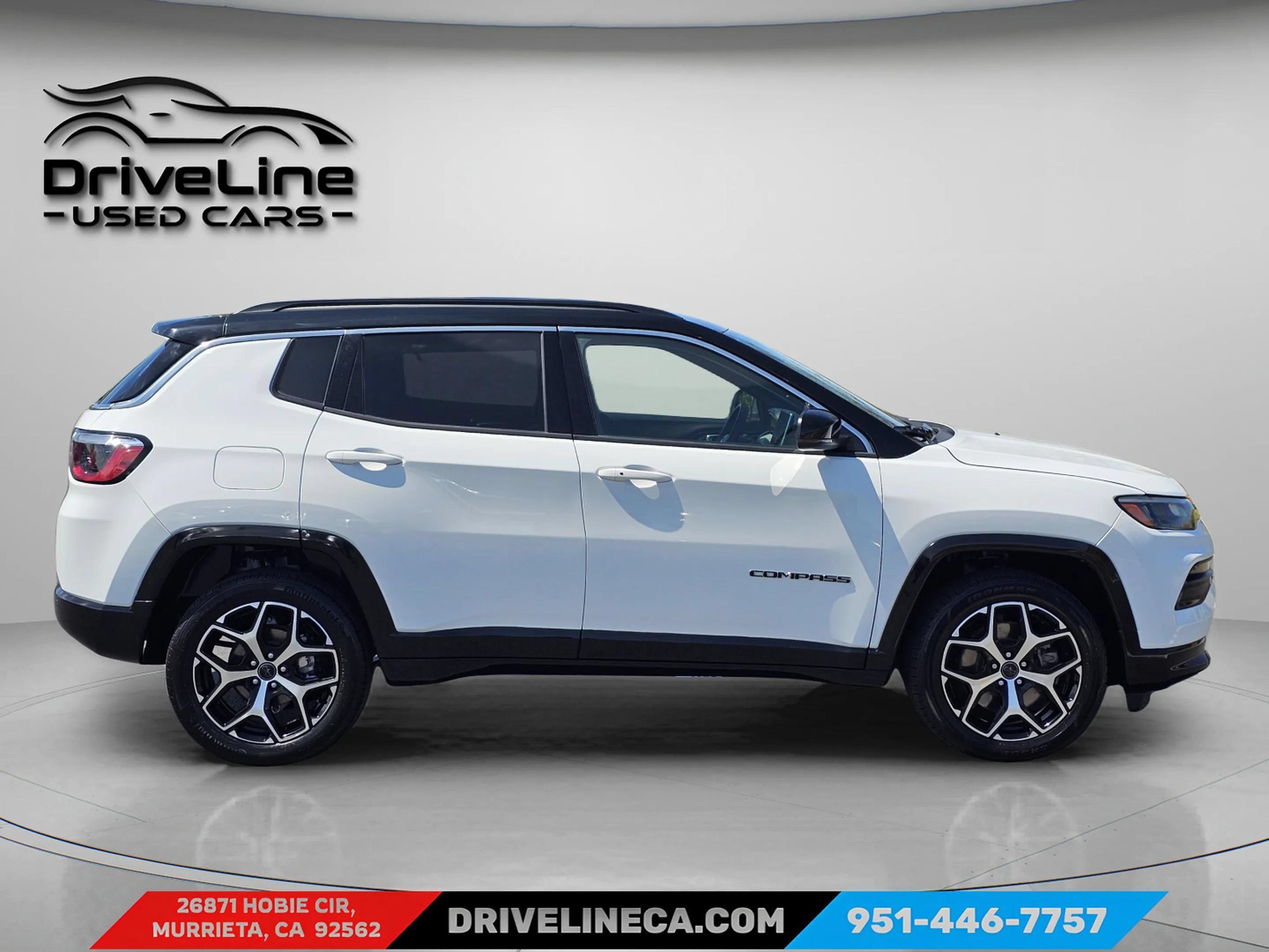 Used 2025 Jeep Compass Limited AWD/4WD image 11