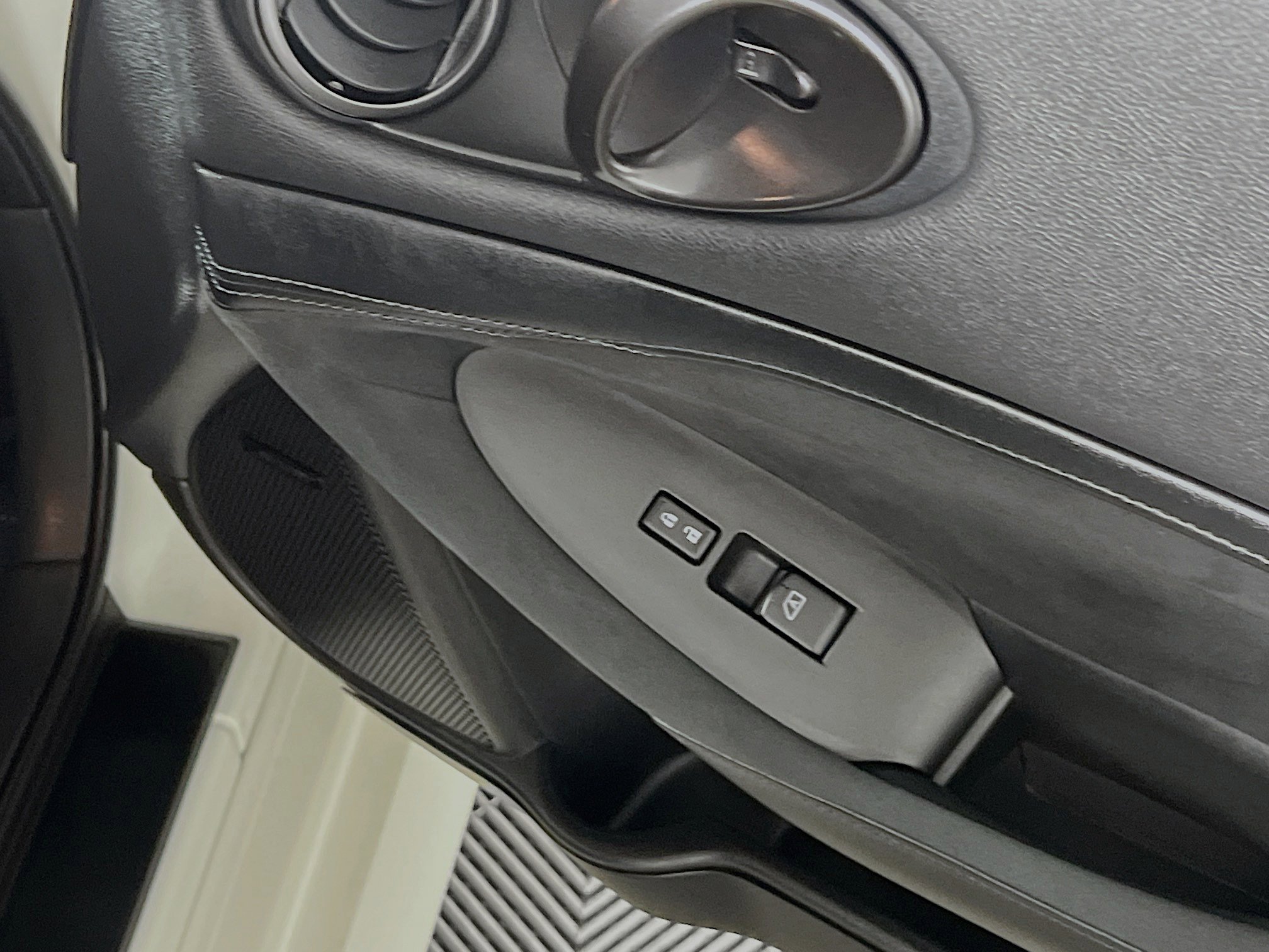 Used 2025 Nissan Z Performance w/ Floor Mat Package image 31