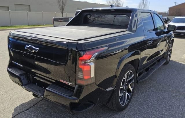 Certified 2024 Chevrolet Silverado EV RST AWD/4WD image 3