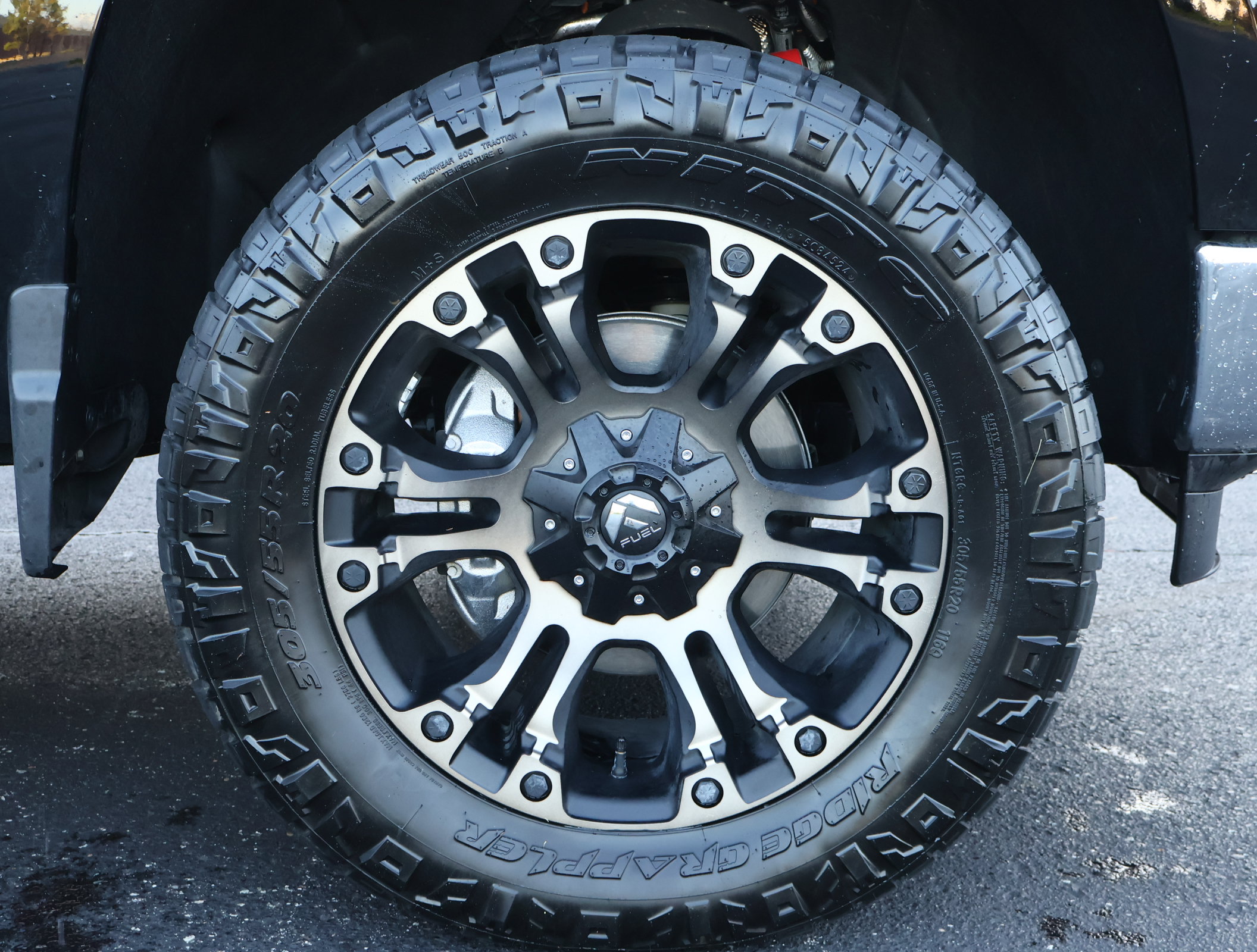 Used 2025 Chevrolet Silverado 1500 LTZ AWD/4WD image 26