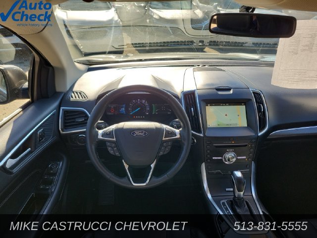 Used 2018 Ford Edge Titanium w/ Technology Package FWD image 11