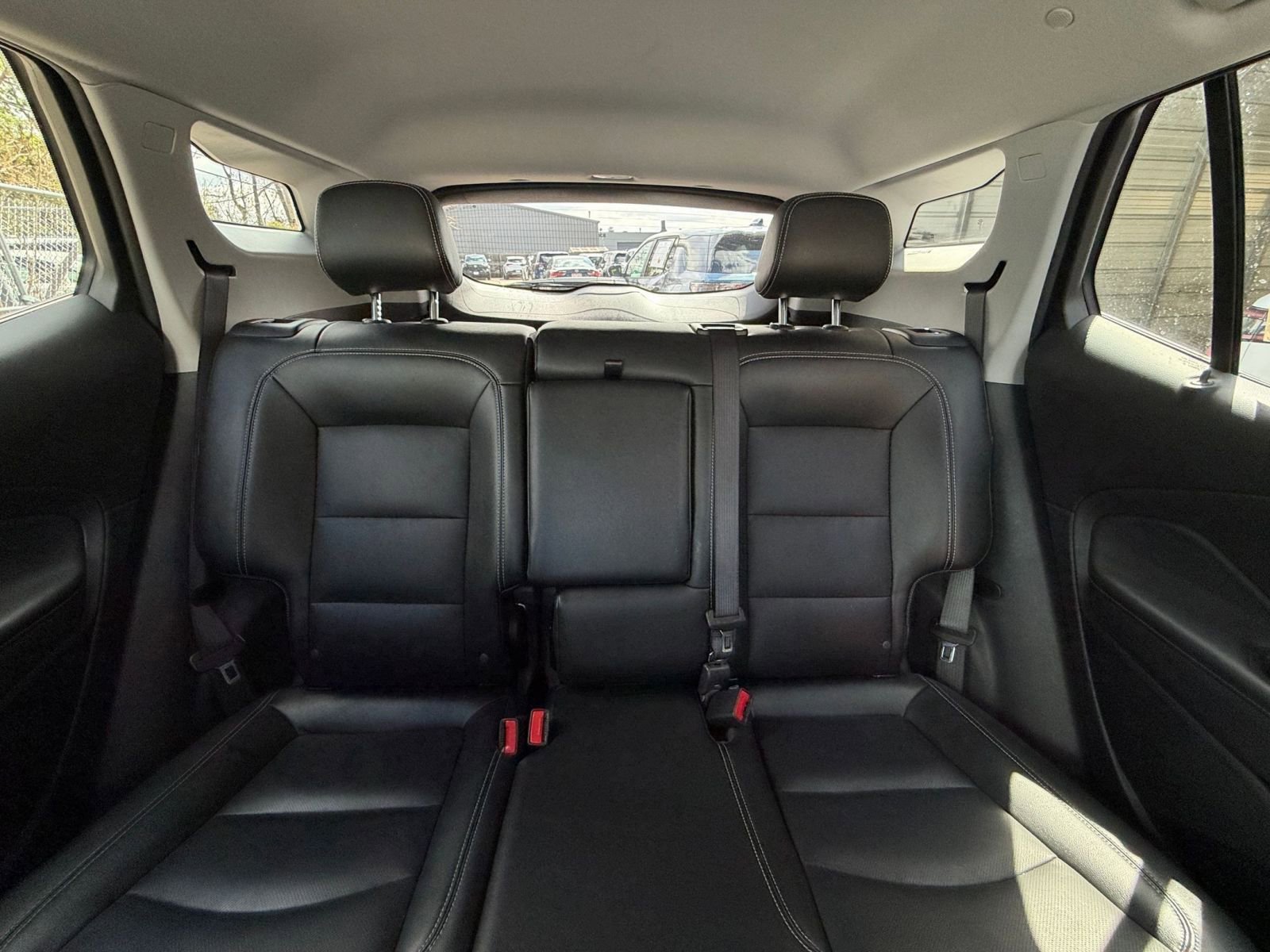 Used 2024 GMC Terrain SLT AWD/4WD image 39