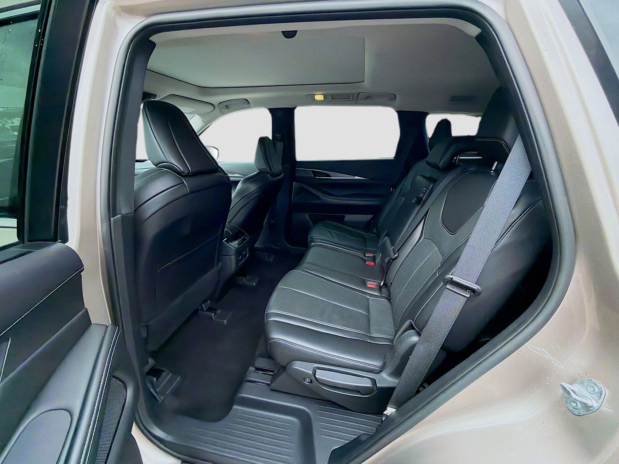 Used 2022 INFINITI QX60 Luxe w/ Cargo Package image 21