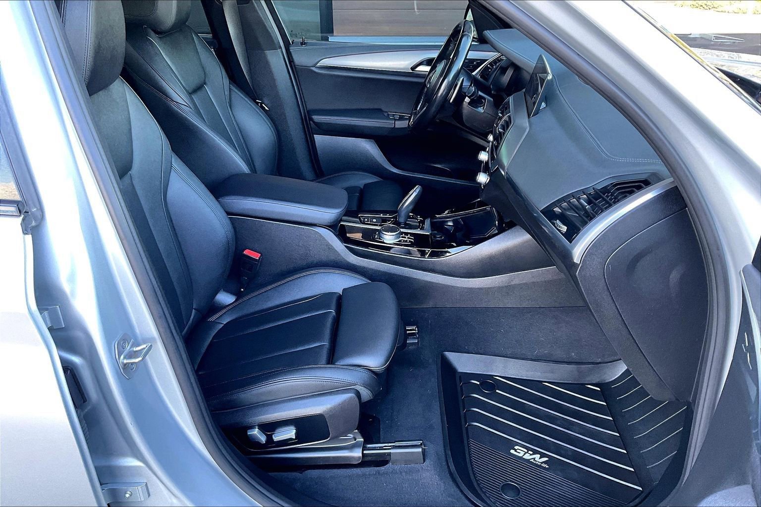 Used 2021 BMW X3 xDrive30i w/ M Sport Package image 22