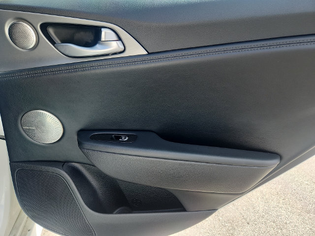 Used 2018 Kia Stinger GT2 RWD image 32