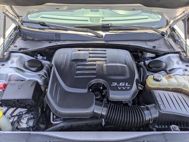 Used 2020 Chrysler 300 Touring w/ Chrome Appearance Package RWD image 21