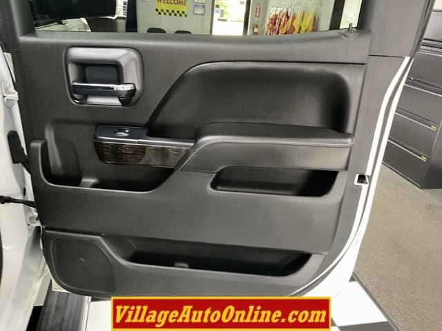 Used 2016 GMC Sierra 1500 Denali w/ Denali Ultimate Package AWD/4WD image 31