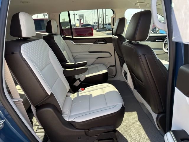 Used 2024 GMC Acadia Denali w/ LPO, Floor Liner Package image 15