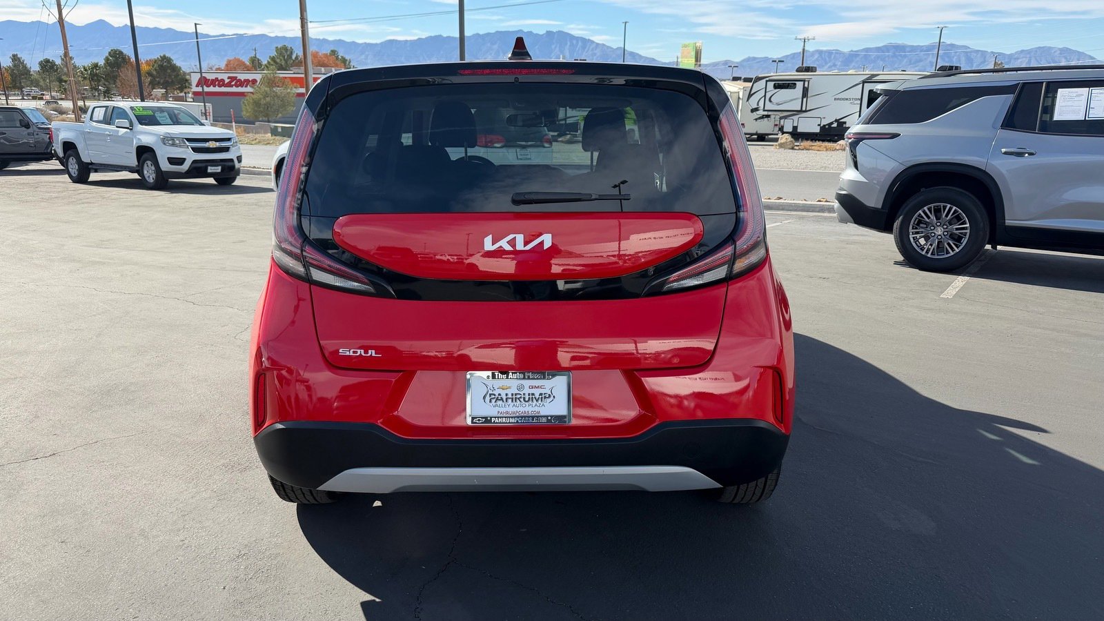 Used 2023 Kia Soul LX w/ LX Technology Package image 4