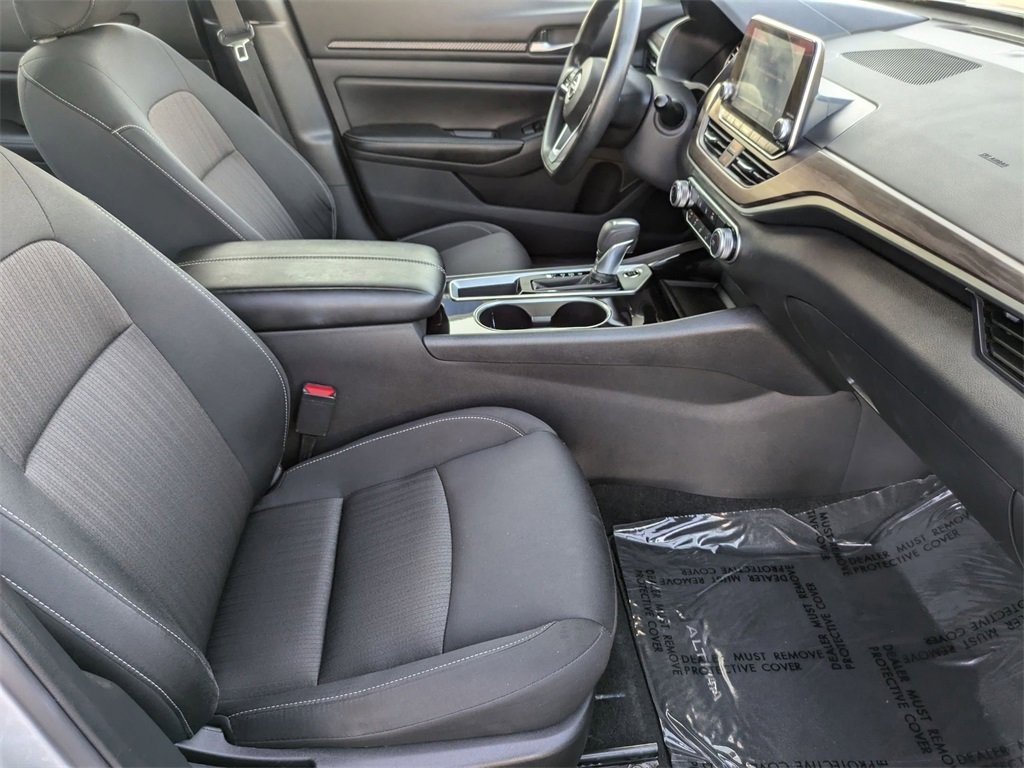 Used 2024 Nissan Altima 2.5 SV image 30