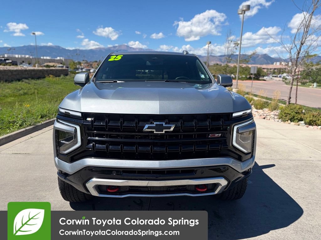Used 2025 Chevrolet Suburban Z71 AWD/4WD image 4