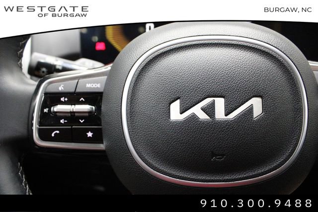 Used 2024 Kia Sorento S image 19