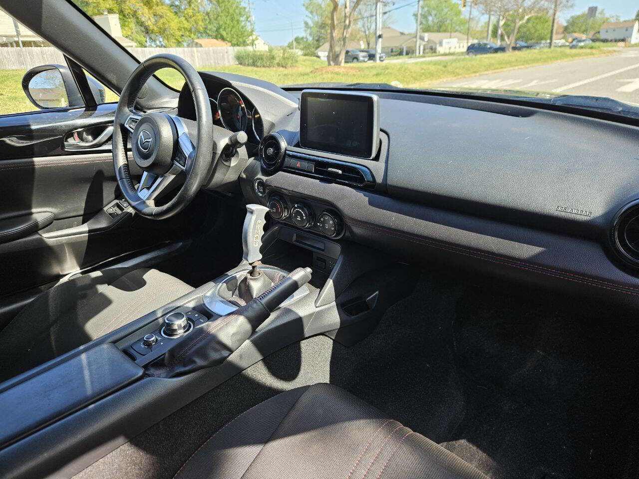 Used 2016 MAZDA MX-5 Miata Club image 13