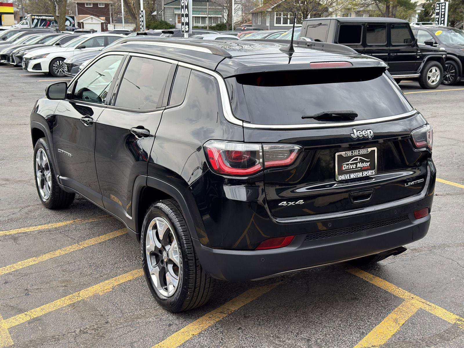 Used 2018 Jeep Compass Limited w/ Navigation Group AWD/4WD image 8