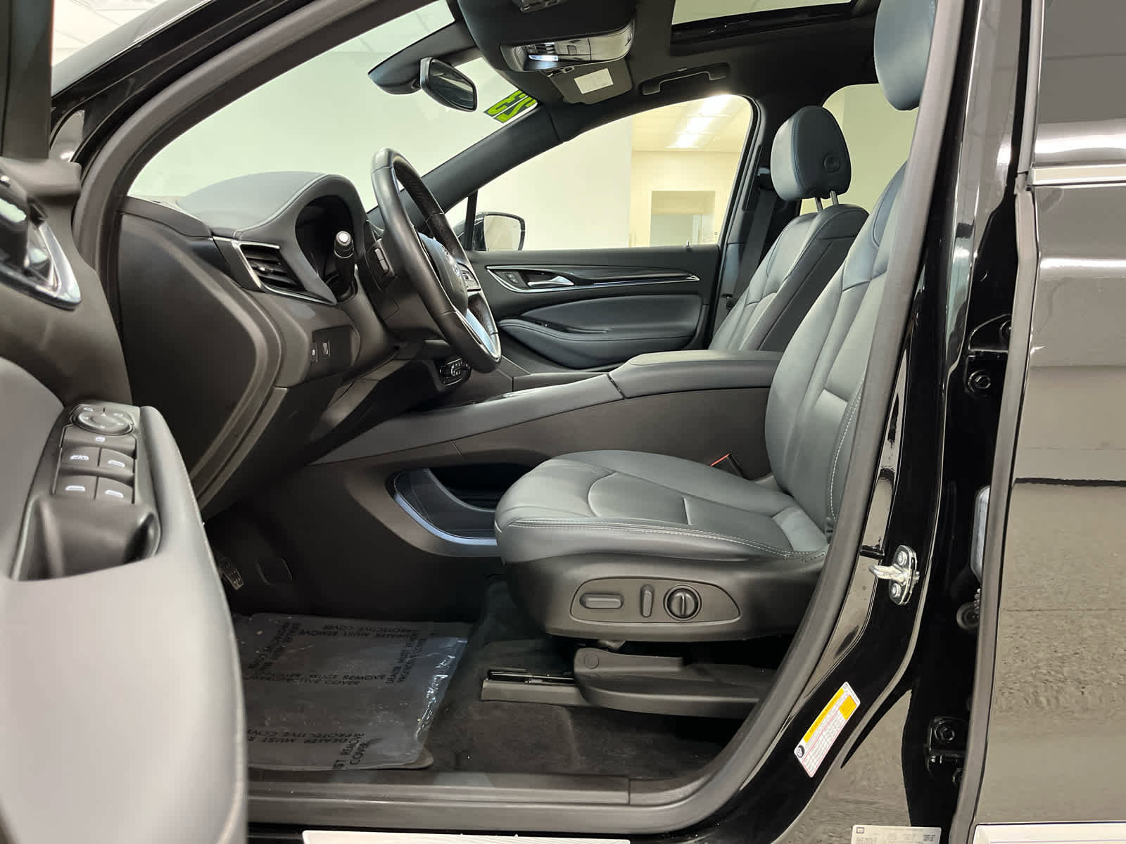 Used 2023 Buick Enclave Essence w/ Experience Buick Package image 17