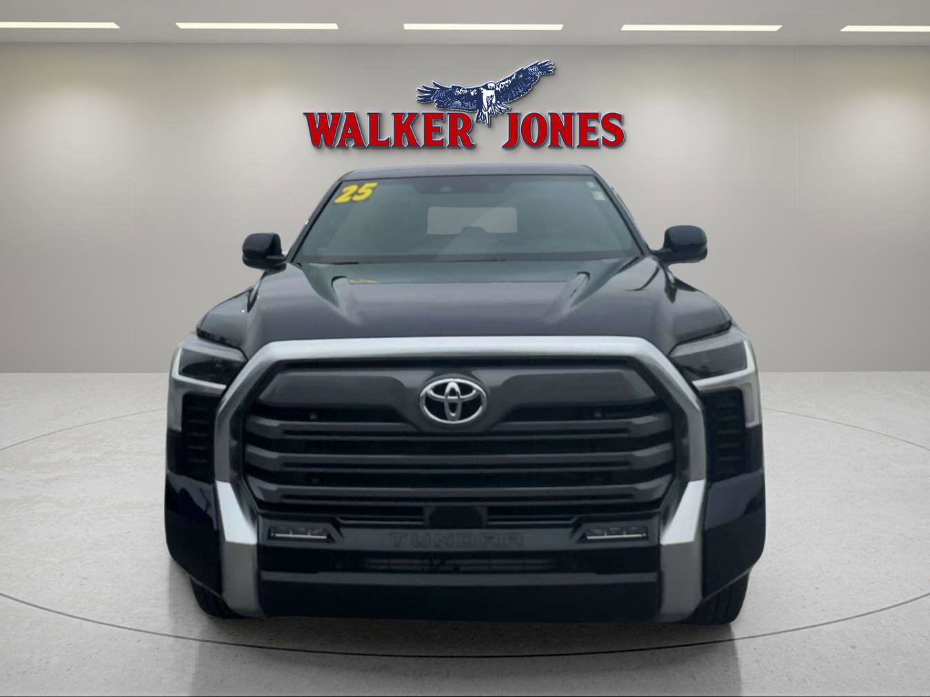 Used 2025 Toyota Tundra Limited image 2