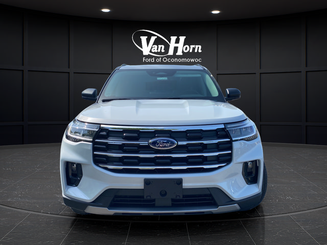 New 2026 Ford Explorer Active w/ Active Comfort Package AWD/4WD image 2