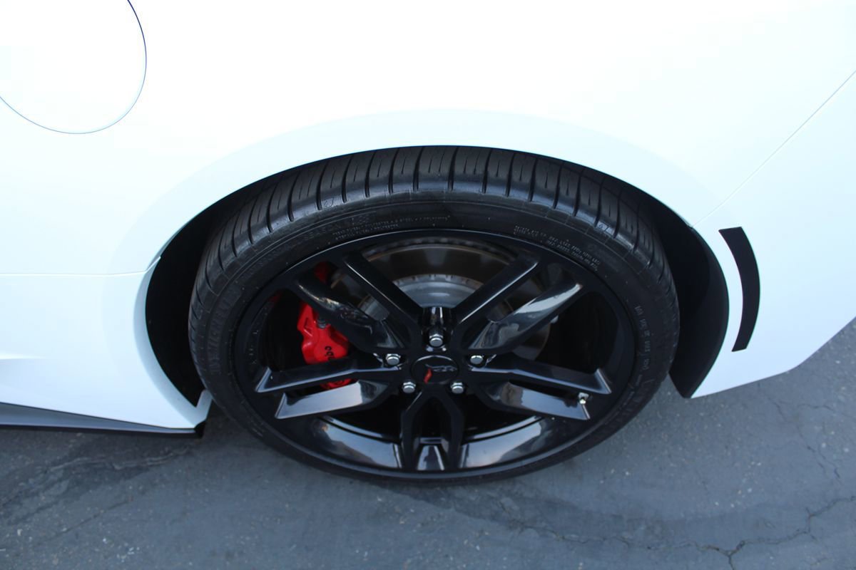 Used 2018 Chevrolet Corvette Stingray Coupe w/ 1LT RWD image 15