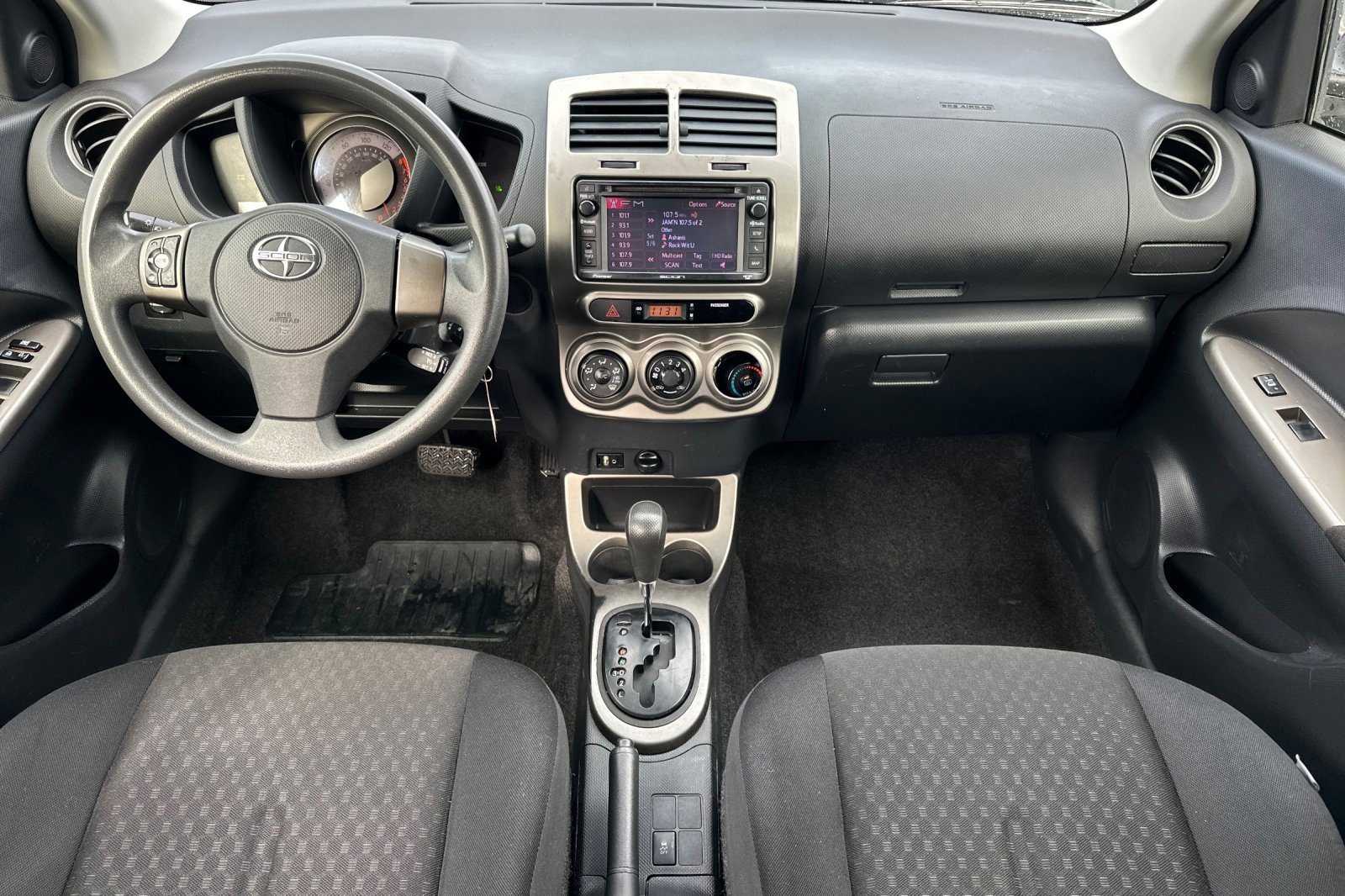 Used 2014 Scion xD image 13