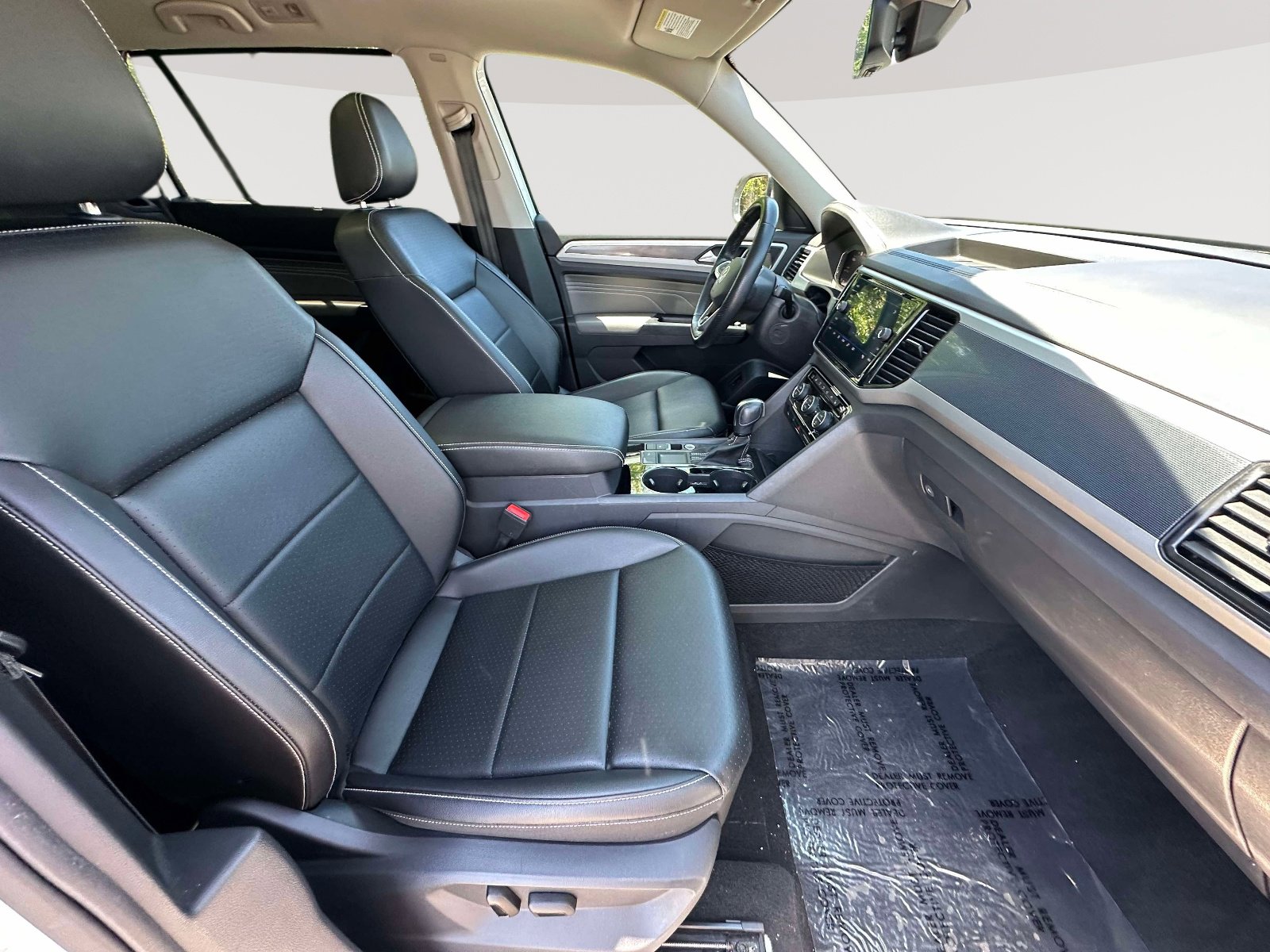 Used 2021 Volkswagen Atlas SEL R-Line FWD image 30