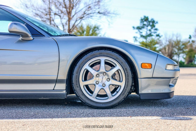 Used 1999 Acura NSX T image 11