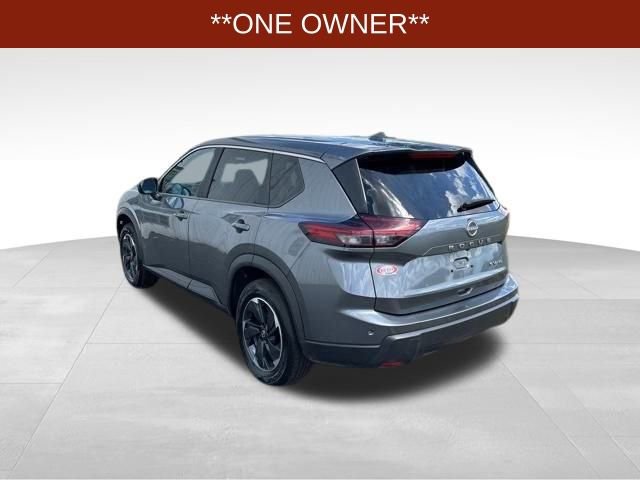 Used 2024 Nissan Rogue SV image 5