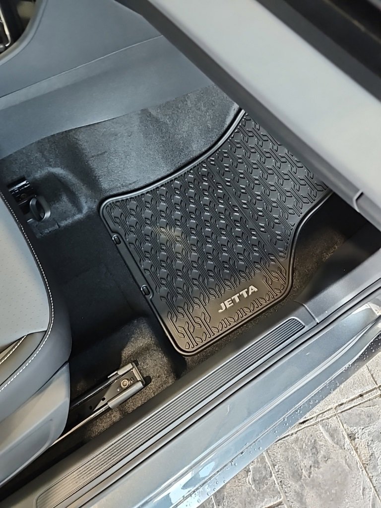 New 2026 Volkswagen Jetta SE image 14