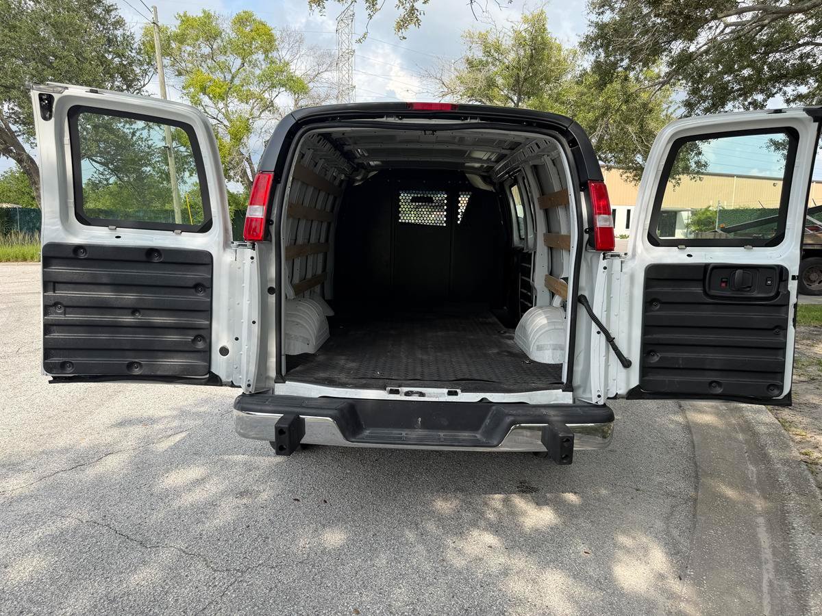 Used 2025 GMC Savana 2500 w/ Driver Convenience Package RWD image 12