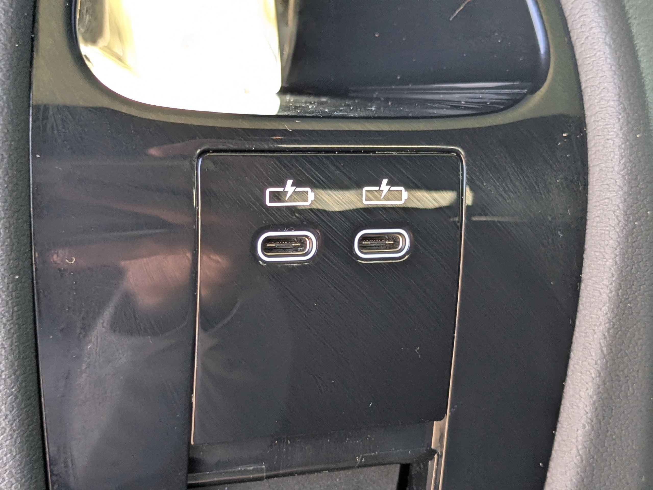 Used 2023 BMW iX xDrive50 w/ Sport Package image 23