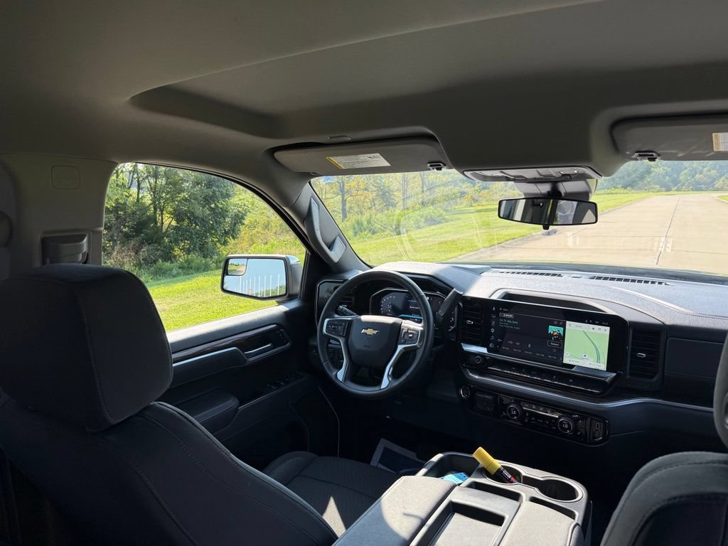 Used 2026 Chevrolet Silverado 1500 LT AWD/4WD image 18