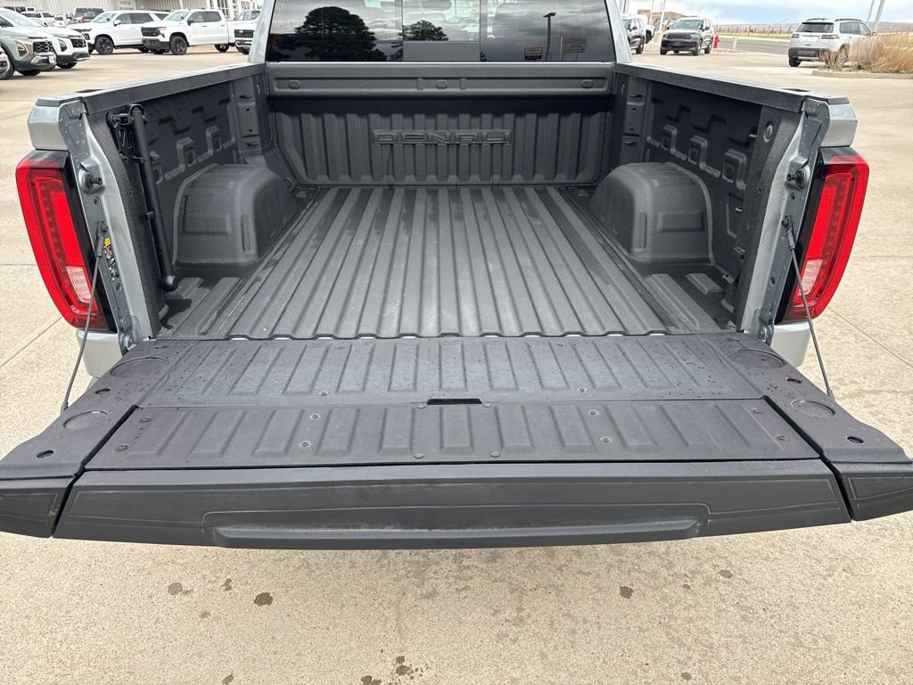 Used 2024 GMC Sierra 1500 Denali Ultimate image 5