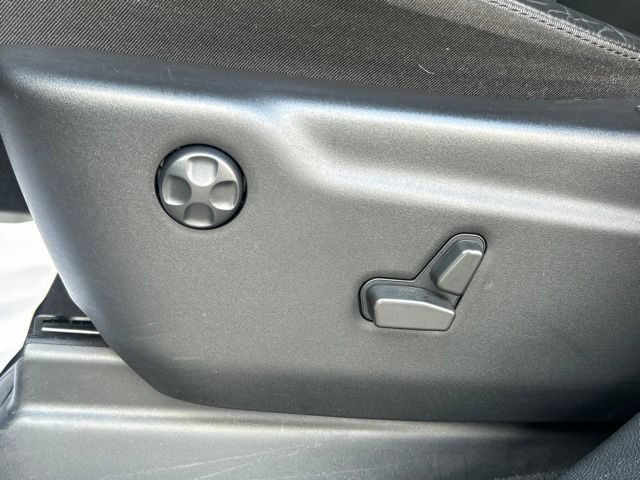 Used 2021 Jeep Grand Cherokee Limited AWD/4WD image 19