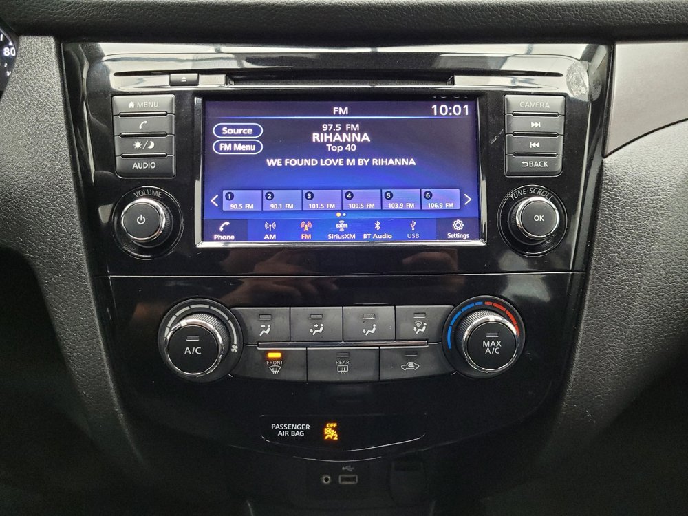 Used 2021 Nissan Rogue Sport S image 25