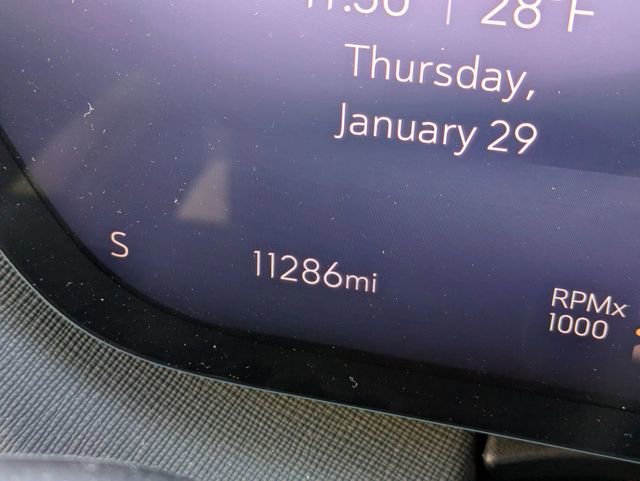 Used 2025 Buick Enclave Sport Touring image 16