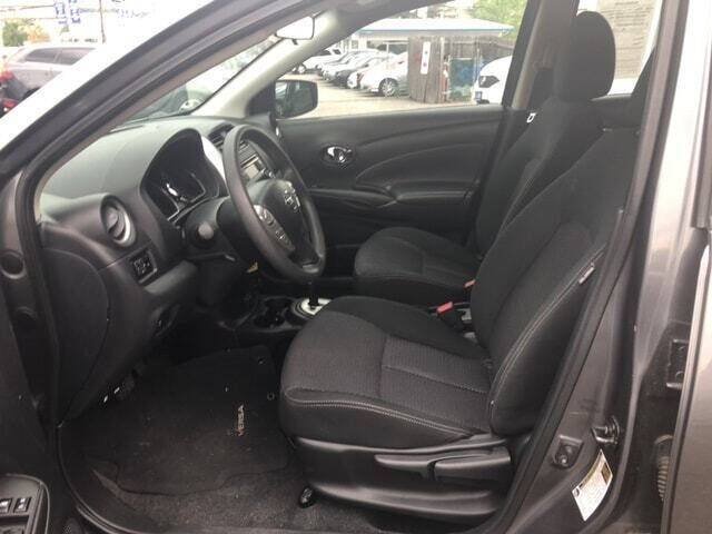 Used 2017 Nissan Versa SV FWD image 7