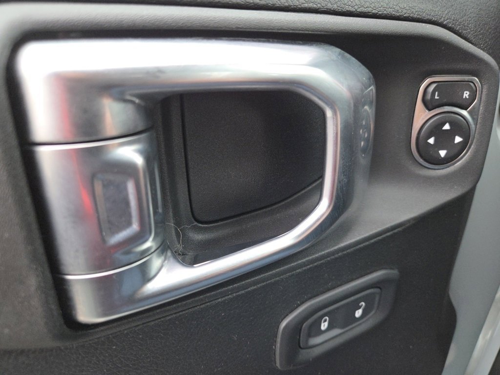 Used 2023 Jeep Wrangler Unlimited Rubicon w/ Cold Weather Group image 34