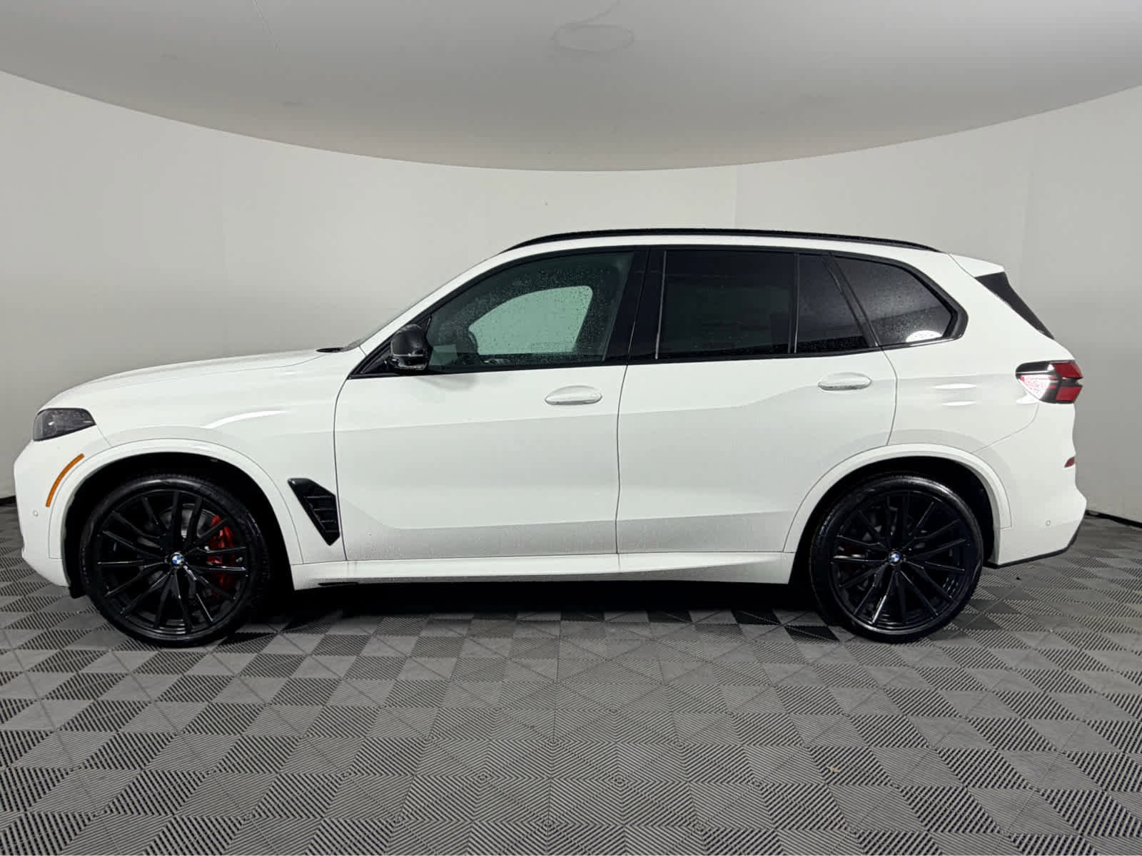 New 2026 BMW X5 M60i AWD/4WD image 6