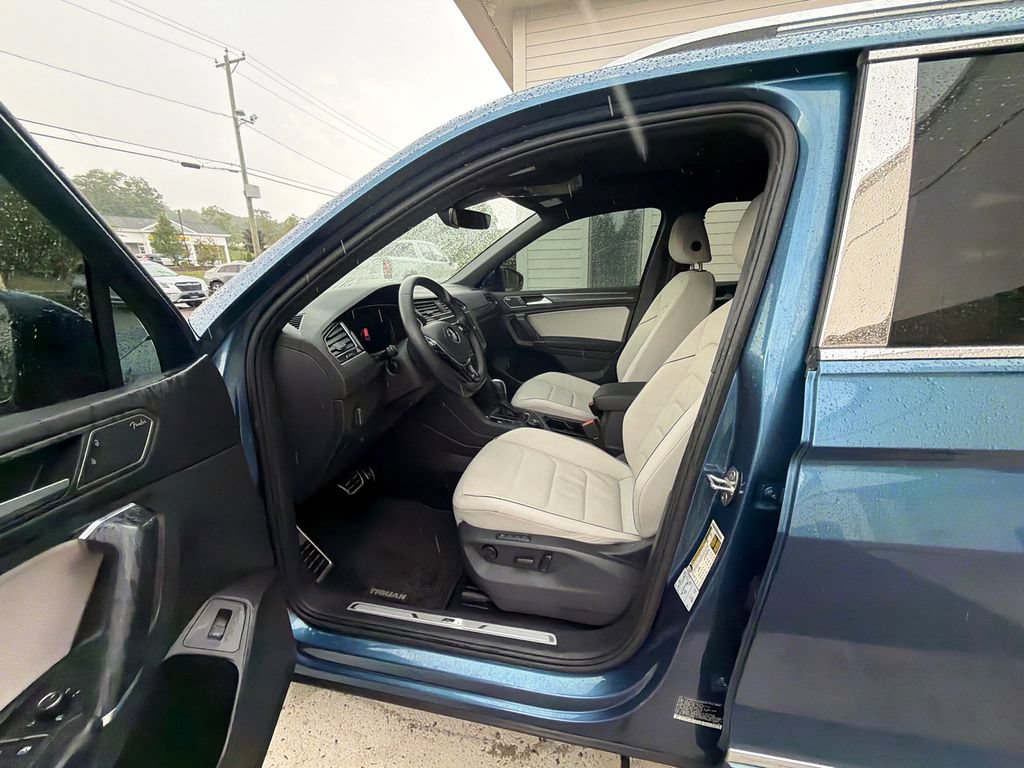 Used 2020 Volkswagen Tiguan SEL Premium R-Line AWD/4WD image 14