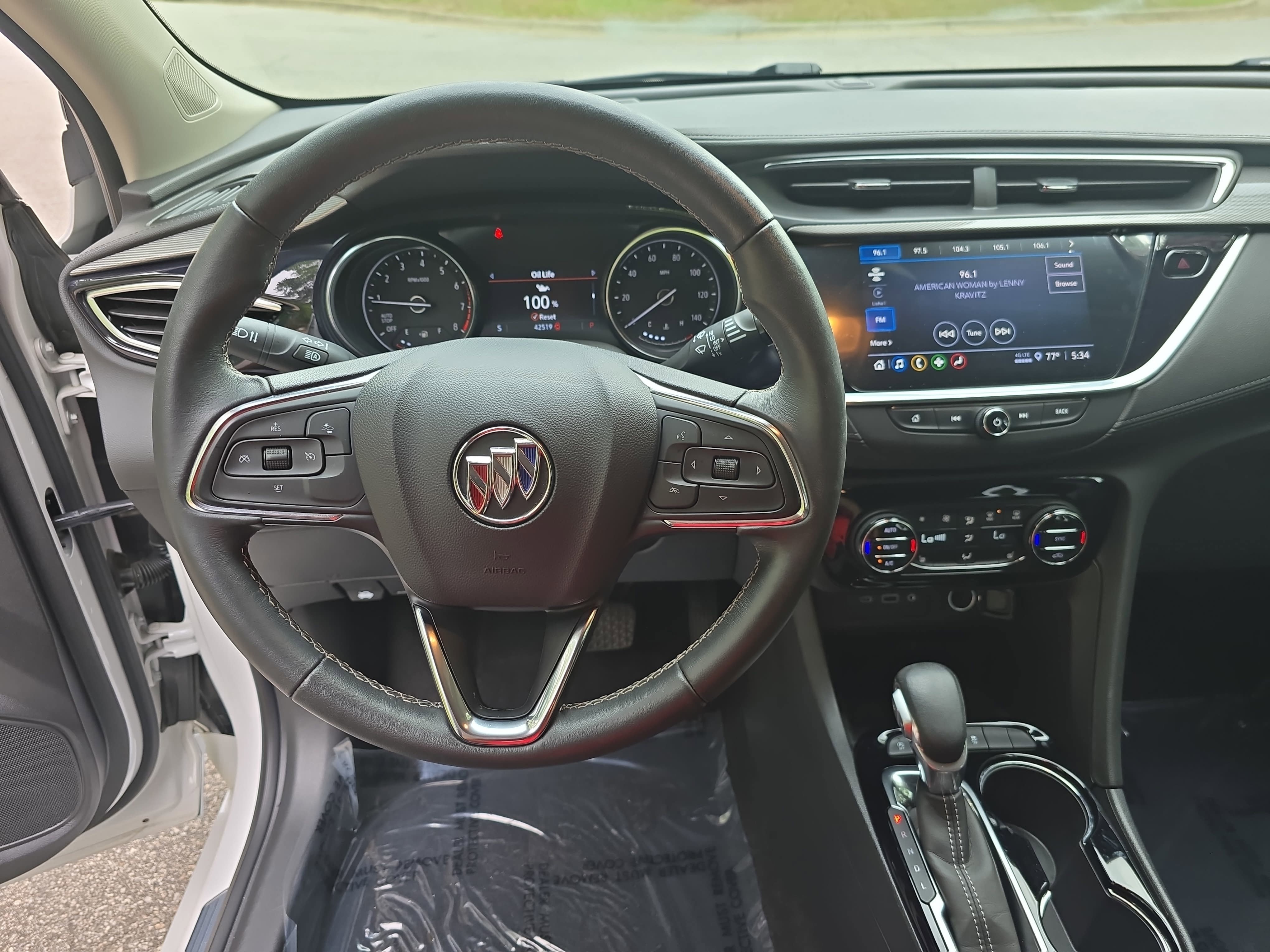 Used 2023 Buick Encore GX Select w/ Sport Touring Package FWD image 15