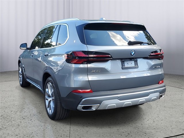Used 2024 BMW X5 xDrive50e w/ Premium Package image 3