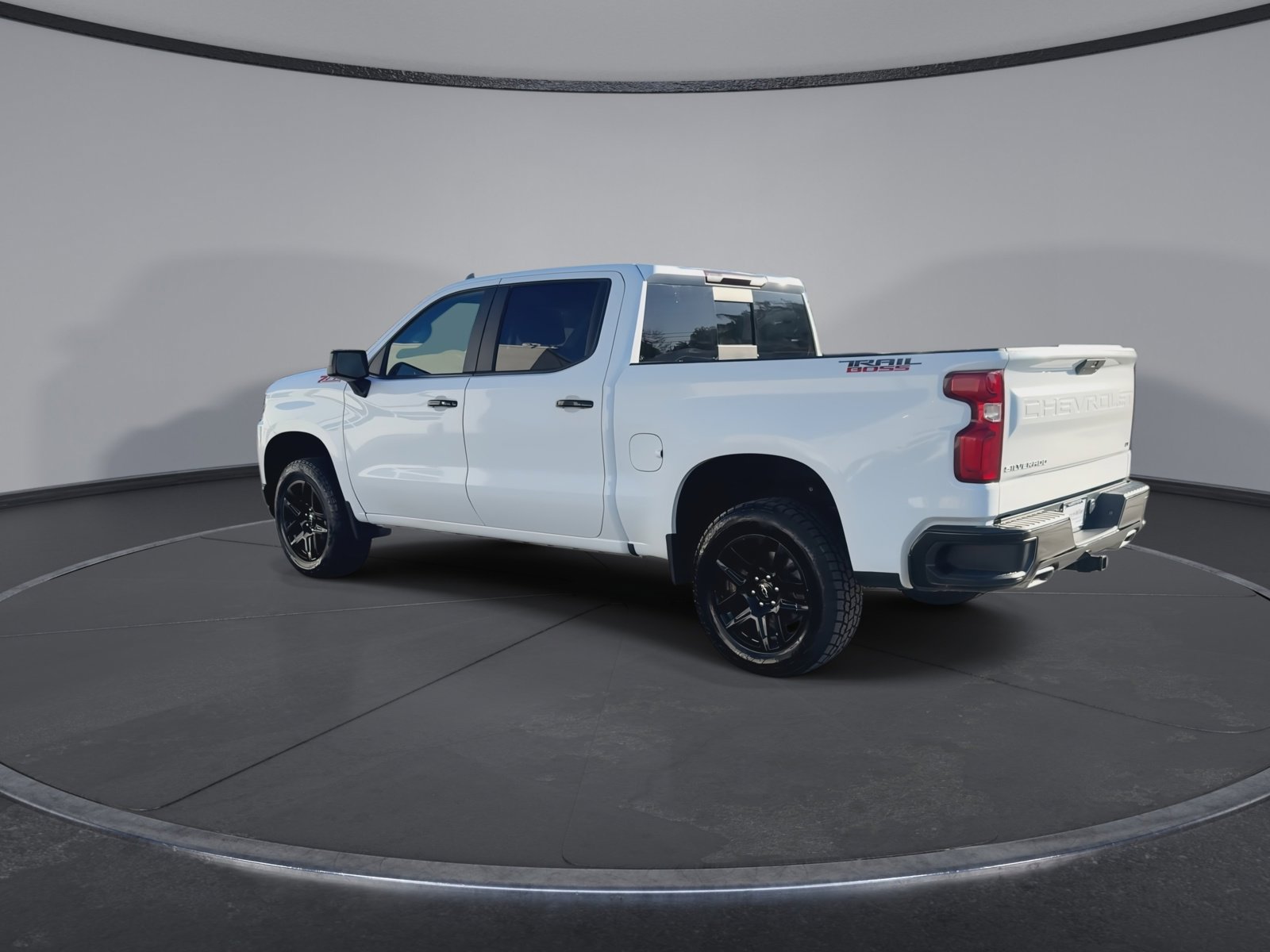 Used 2022 Chevrolet Silverado 1500 LT Trail Boss w/ Convenience Package II AWD/4WD image 5