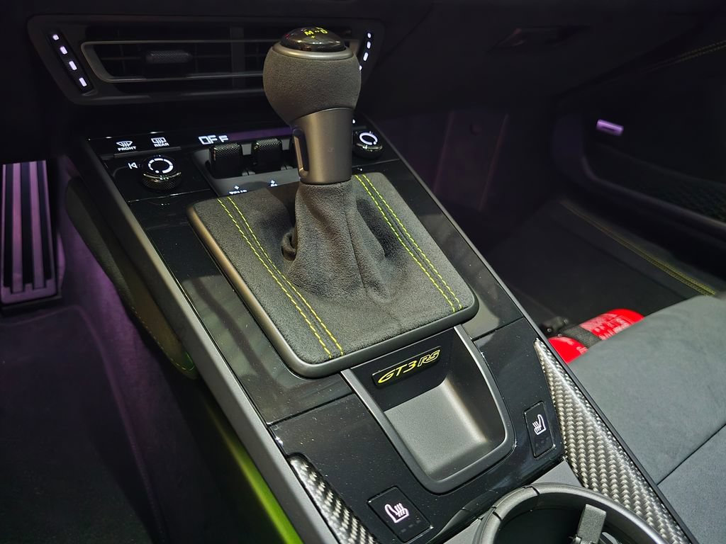 Certified 2025 Porsche 911 GT3 RS RWD image 40